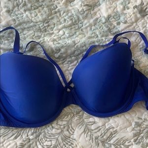 VS slightly lined 32DD black/blue